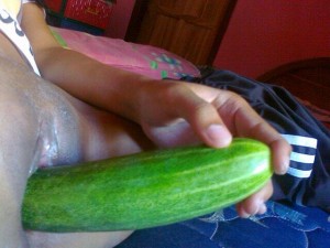 Foto Masturbasi Pakai Timun