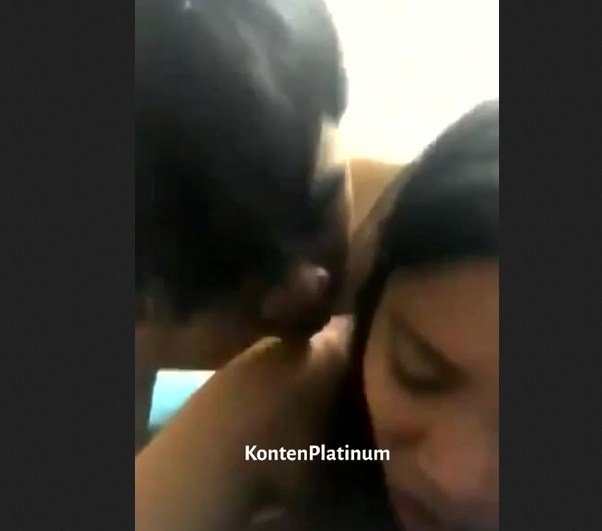 Capek Banget Di Genjot Sama Pacar Dari Belakang